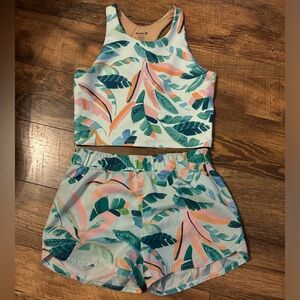 Old Navy girls activewear tank and matching shorts